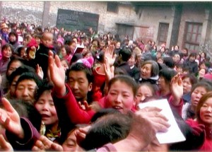 A distribution scene in Shaanxi Province. 